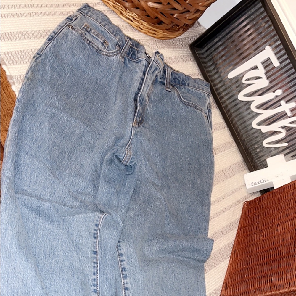 Universal thread vintage straight jeans